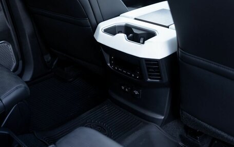 Toyota Sequoia, 2025 год, 15 000 000 рублей, 29 фотография