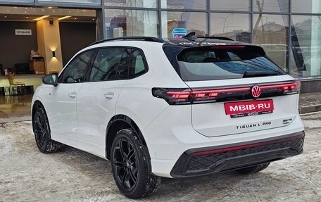 Volkswagen Tiguan, 2025 год, 5 100 000 рублей, 12 фотография