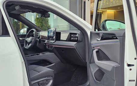 Volkswagen Tiguan, 2025 год, 5 100 000 рублей, 28 фотография