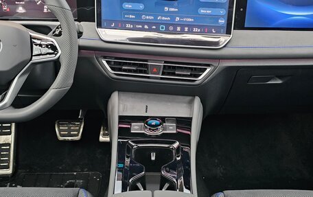 Volkswagen Tiguan, 2025 год, 5 100 000 рублей, 35 фотография