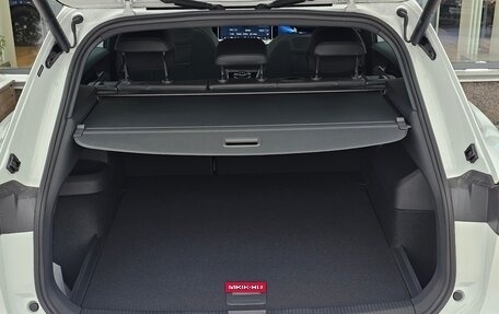 Volkswagen Tiguan, 2025 год, 5 100 000 рублей, 40 фотография