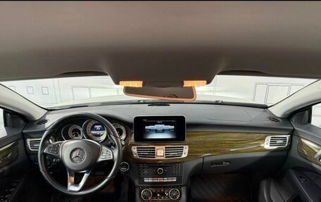 Mercedes-Benz CLS, 2016 год, 3 100 000 рублей, 11 фотография