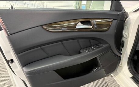 Mercedes-Benz CLS, 2016 год, 3 100 000 рублей, 15 фотография