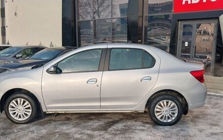 Renault Logan II, 2015 год, 870 000 рублей, 4 фотография