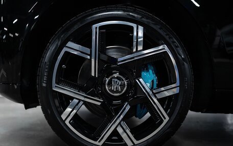 Rolls-Royce Cullinan, 2024 год, 62 000 000 рублей, 6 фотография