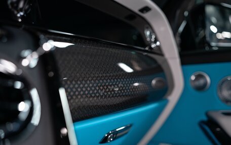 Rolls-Royce Cullinan, 2024 год, 62 000 000 рублей, 26 фотография