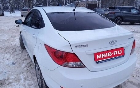 Hyundai Solaris II рестайлинг, 2013 год, 600 000 рублей, 7 фотография