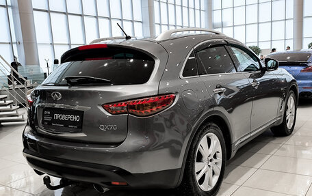 Infiniti QX70, 2016 год, 2 550 000 рублей, 6 фотография