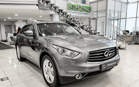 Infiniti QX70, 2016 год, 2 550 000 рублей, 3 фотография