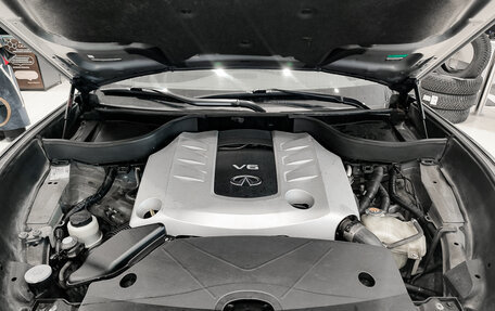 Infiniti QX70, 2016 год, 2 550 000 рублей, 11 фотография