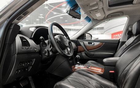 Infiniti QX70, 2016 год, 2 550 000 рублей, 20 фотография