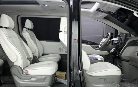 Hyundai Staria, 2024 год, 7 850 000 рублей, 17 фотография