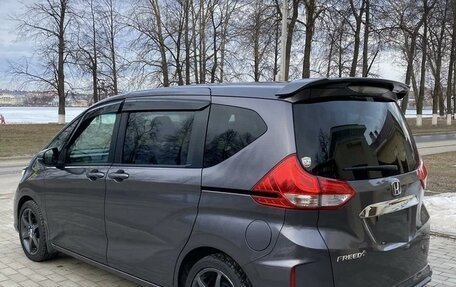 Honda Freed II, 2017 год, 1 300 001 рублей, 8 фотография