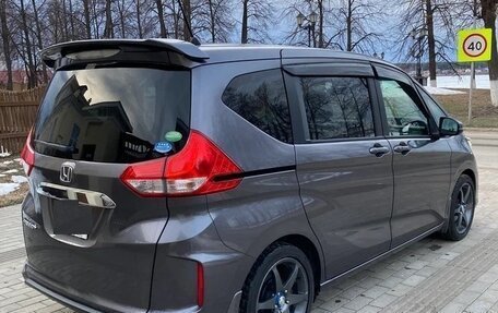 Honda Freed II, 2017 год, 1 300 001 рублей, 7 фотография