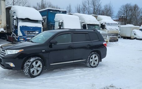 Toyota Highlander III, 2013 год, 2 300 000 рублей, 5 фотография