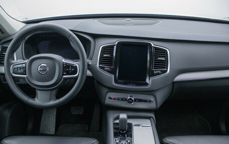 Volvo XC90 II рестайлинг, 2022 год, 6 800 000 рублей, 13 фотография