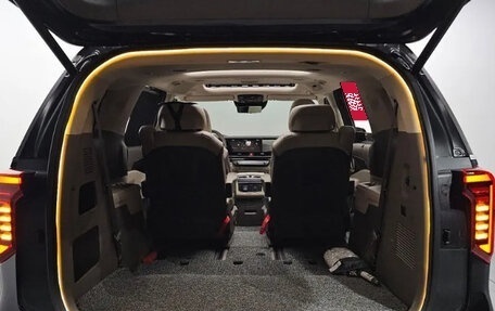 KIA Carnival, 2025 год, 8 880 000 рублей, 17 фотография