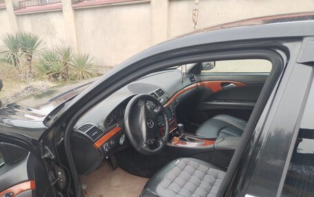 Mercedes-Benz E-Класс, 2007 год, 730 000 рублей, 2 фотография