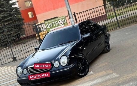 Mercedes-Benz E-Класс, 1997 год, 430 000 рублей, 5 фотография