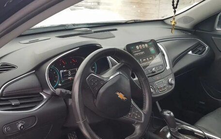 Chevrolet Malibu IX, 2016 год, 1 600 000 рублей, 5 фотография