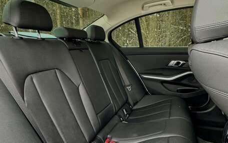 BMW 3 серия, 2019 год, 3 500 000 рублей, 15 фотография