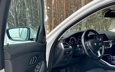 BMW 3 серия, 2019 год, 3 500 000 рублей, 14 фотография