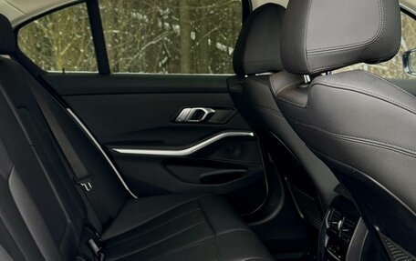 BMW 3 серия, 2019 год, 3 500 000 рублей, 18 фотография
