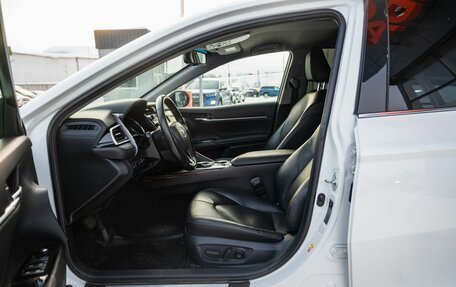 Toyota Camry, 2018 год, 2 749 000 рублей, 12 фотография