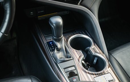 Toyota Camry, 2018 год, 2 749 000 рублей, 21 фотография