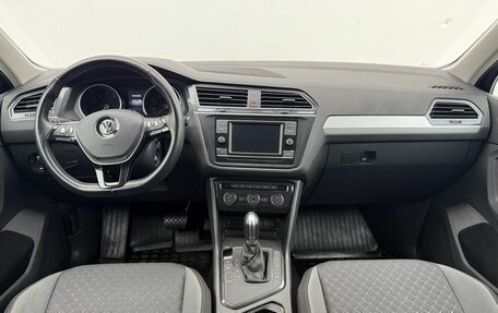 Volkswagen Tiguan II, 2017 год, 1 950 000 рублей, 14 фотография