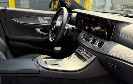 Mercedes-Benz E-Класс, 2023 год, 6 700 000 рублей, 11 фотография