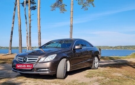 Mercedes-Benz E-Класс, 2012 год, 2 990 000 рублей, 2 фотография
