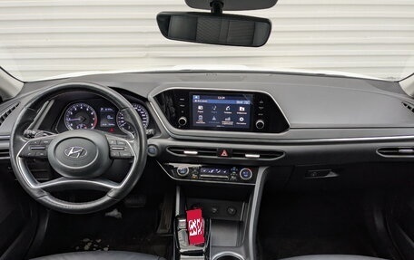 Hyundai Sonata VIII, 2021 год, 2 500 000 рублей, 14 фотография