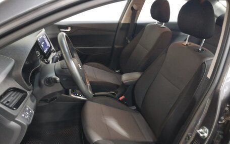 Hyundai Solaris II рестайлинг, 2021 год, 1 690 000 рублей, 6 фотография