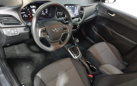 Hyundai Solaris II рестайлинг, 2021 год, 1 690 000 рублей, 7 фотография