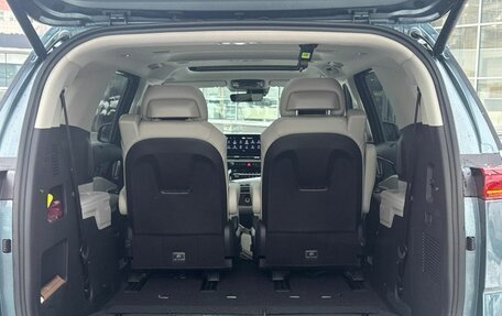 KIA Carnival, 2025 год, 7 100 000 рублей, 7 фотография