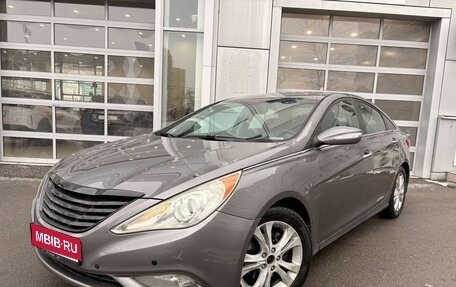Hyundai Sonata VI, 2010 год, 849 000 рублей, 1 фотография