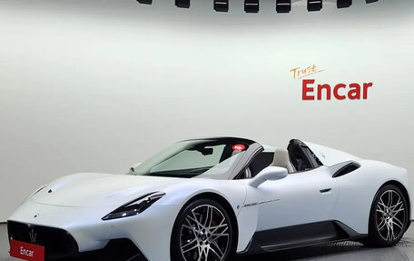 Maserati MC20, 2023 год, 29 000 000 рублей, 1 фотография