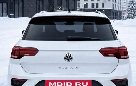 Volkswagen T-Roc I, 2020 год, 2 400 000 рублей, 3 фотография