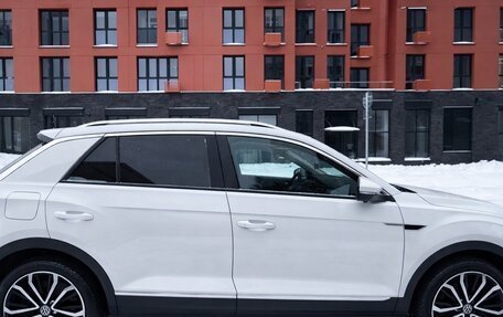 Volkswagen T-Roc I, 2020 год, 2 400 000 рублей, 5 фотография