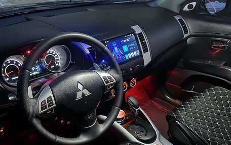 Mitsubishi Outlander III рестайлинг 3, 2010 год, 1 275 000 рублей, 30 фотография