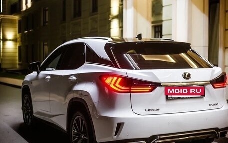 Lexus RX IV рестайлинг, 2019 год, 4 750 000 рублей, 9 фотография