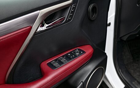 Lexus RX IV рестайлинг, 2019 год, 4 750 000 рублей, 18 фотография