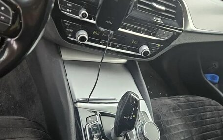 BMW 5 серия, 2017 год, 2 850 000 рублей, 21 фотография