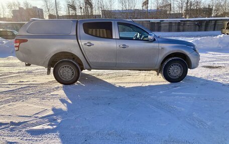 Mitsubishi L200 IV рестайлинг, 2017 год, 1 550 000 рублей, 2 фотография