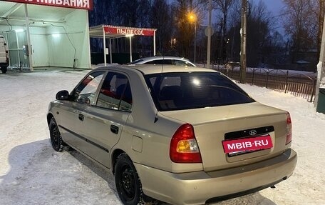 Hyundai Accent II, 2004 год, 380 000 рублей, 3 фотография