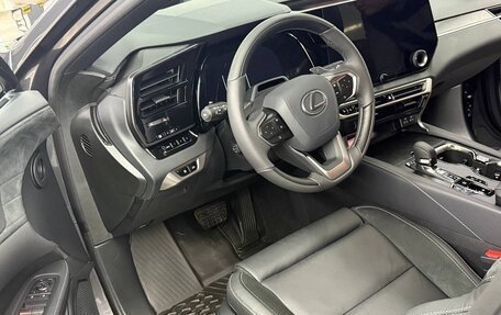 Lexus RX IV рестайлинг, 2025 год, 9 990 000 рублей, 6 фотография