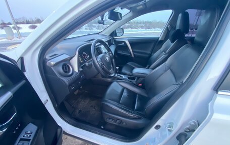 Toyota RAV4, 2018 год, 2 690 000 рублей, 6 фотография