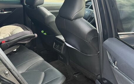 Toyota Camry, 2023 год, 3 400 000 рублей, 6 фотография