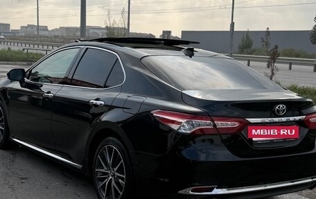 Toyota Camry, 2023 год, 3 400 000 рублей, 4 фотография